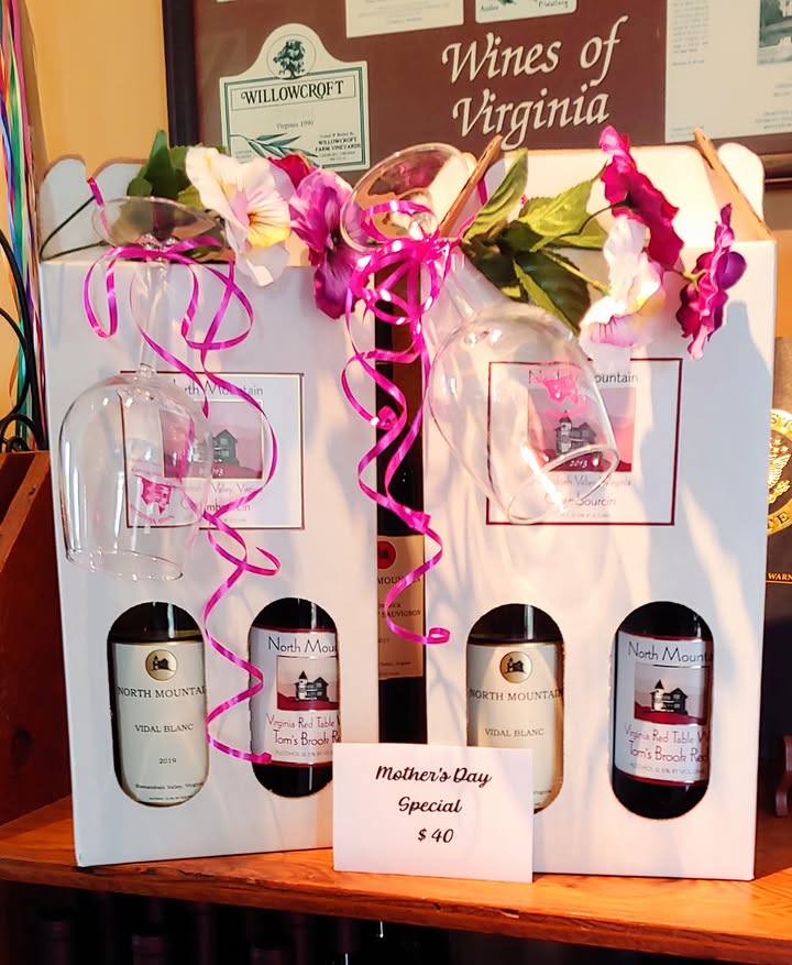 Mother's Day 2-pack wine special! Vidal Blanc and Toms Brook with a North Mountain glass for only $40!