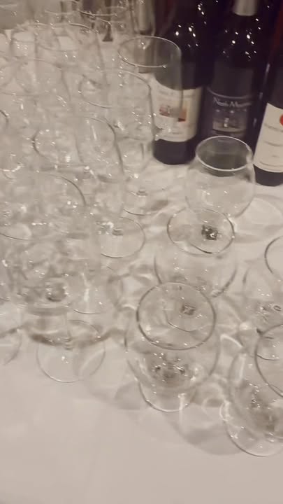 Little clips from last night’s beautiful wedding 🤍